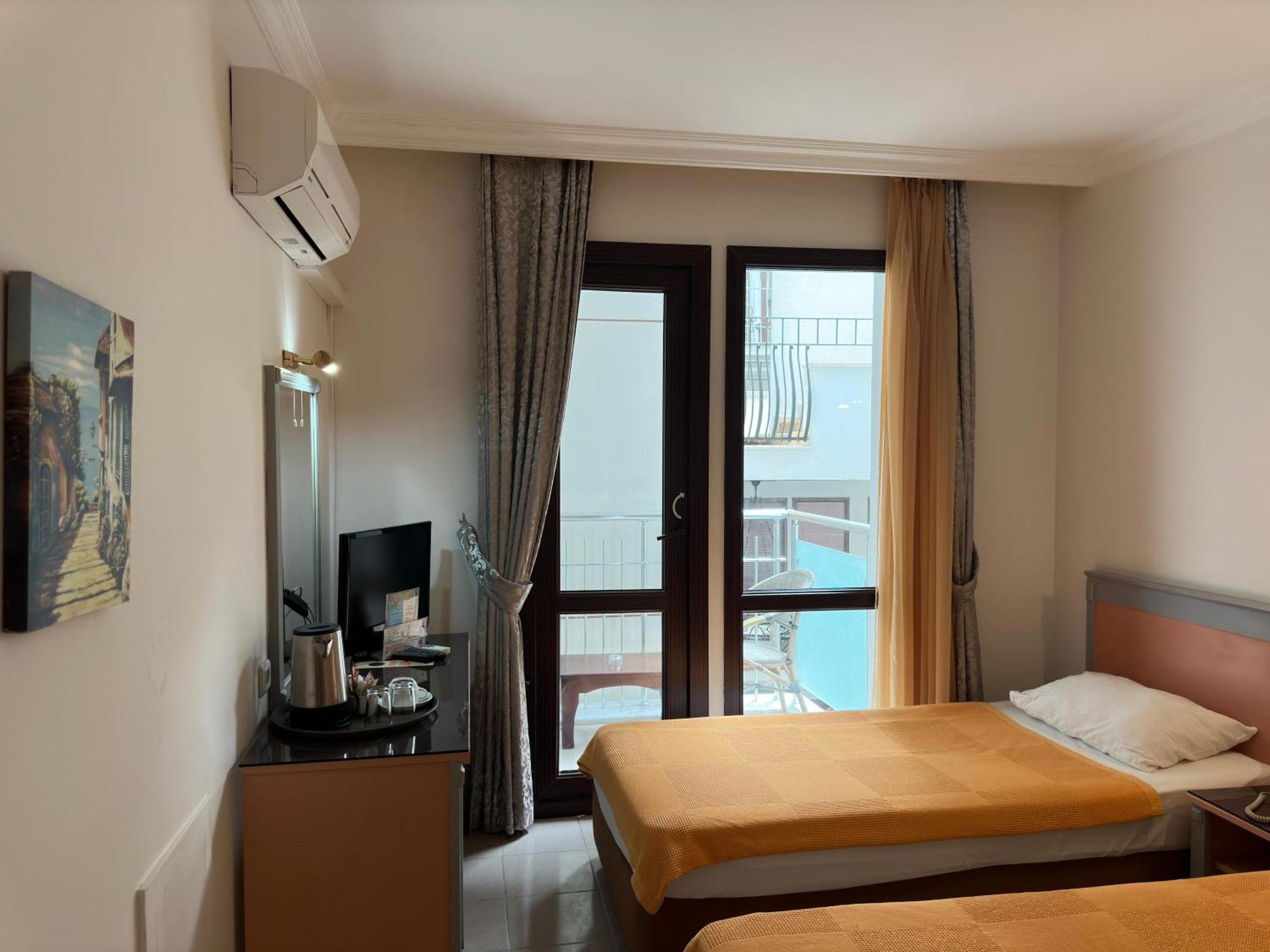 Ata Park Hotel Фетхие Экстерьер фото